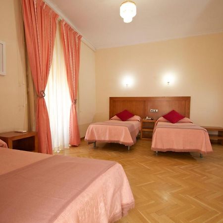 Hostal Greco Gran Via Madrid Exterior photo