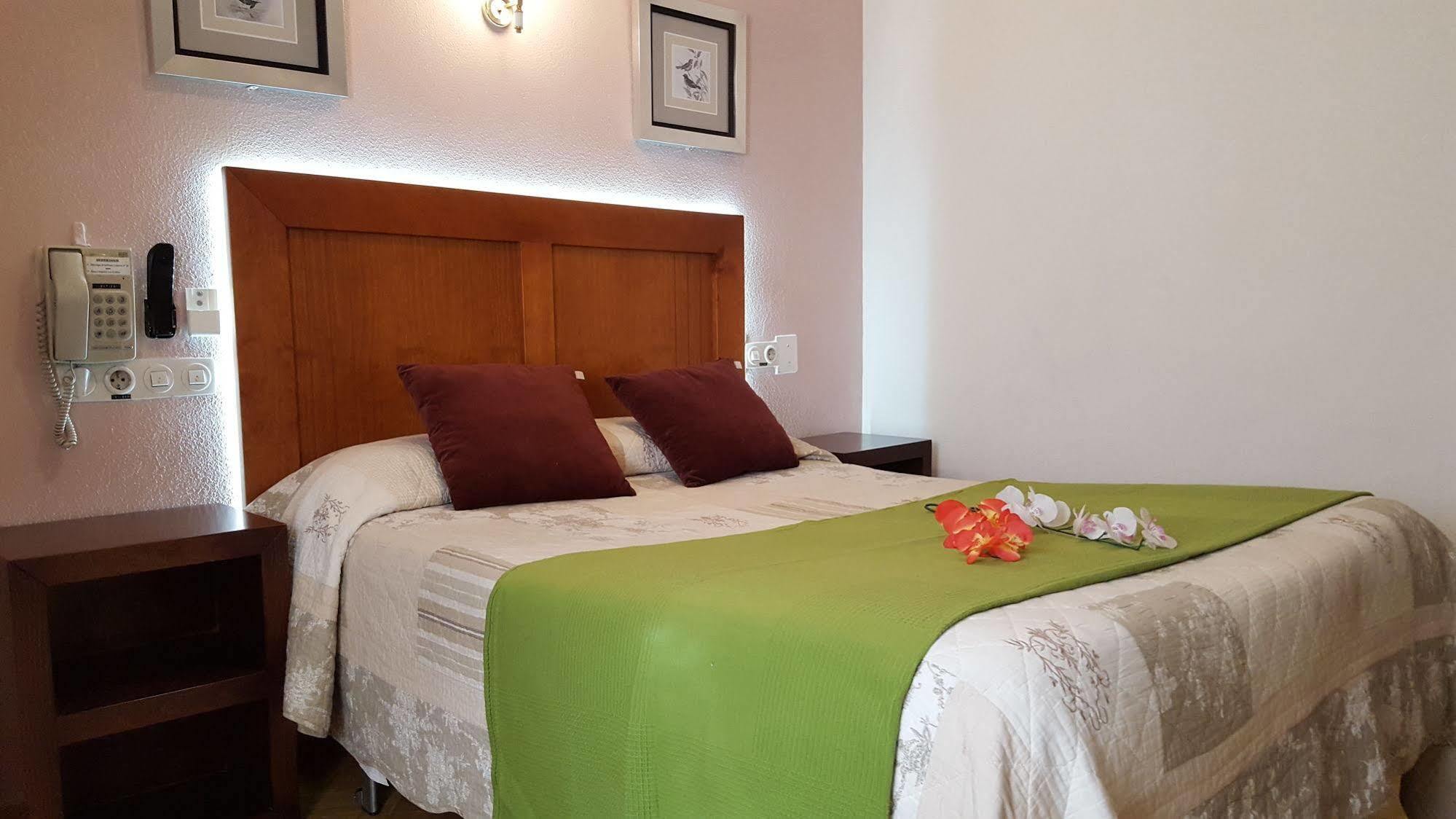 Hostal Greco Gran Via Madrid Exterior photo